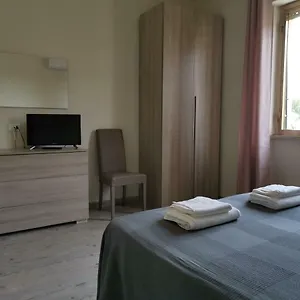 Hotel La Pineta, Carrara